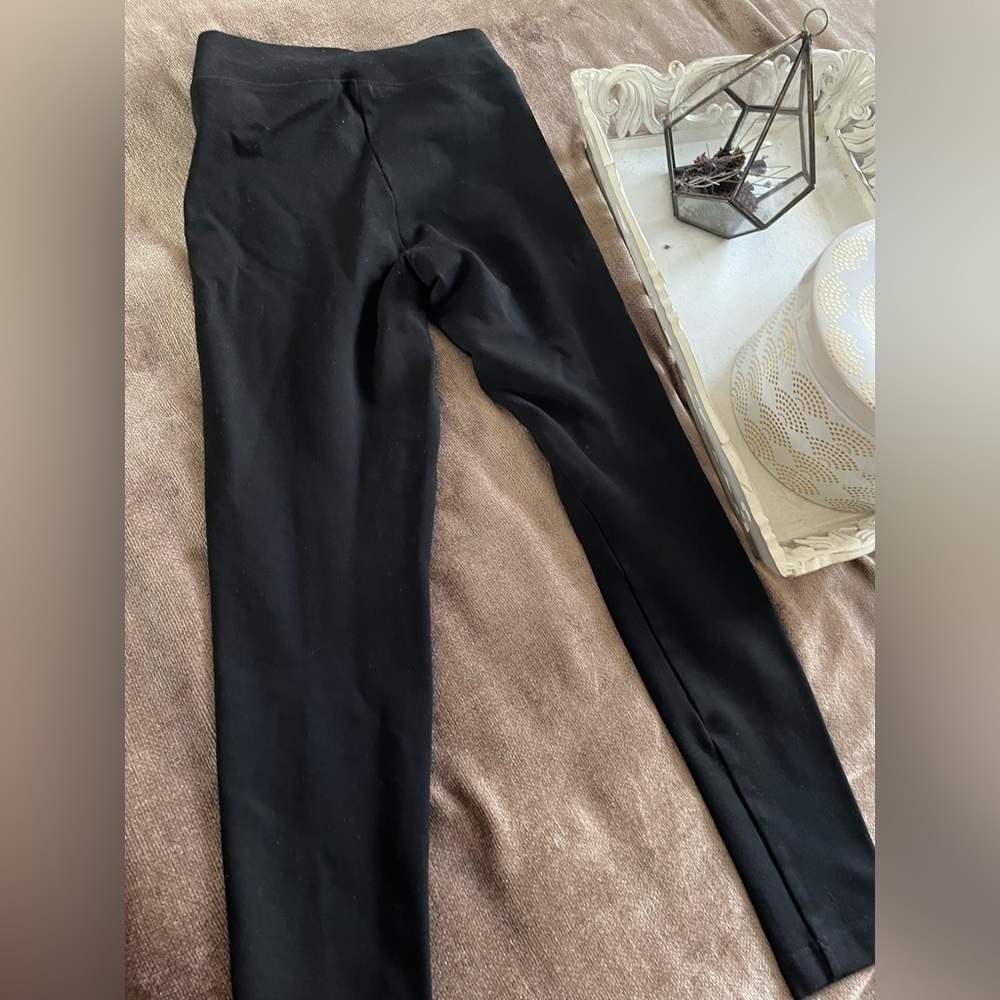 Saks Fifth Avenue BLUE brand Leggings - Color: black